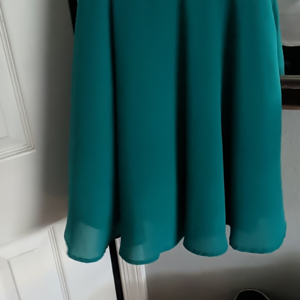 Dress - Picture 2 of 3
